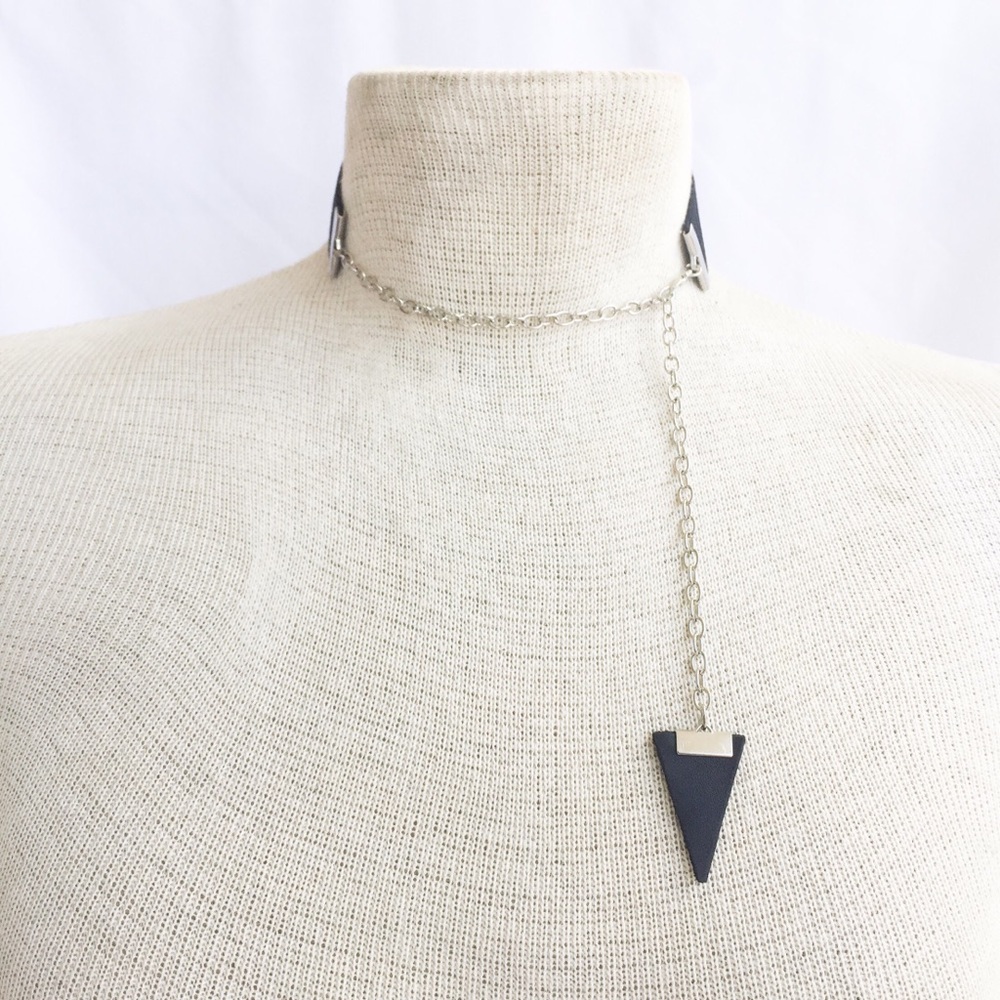 Asani Choker